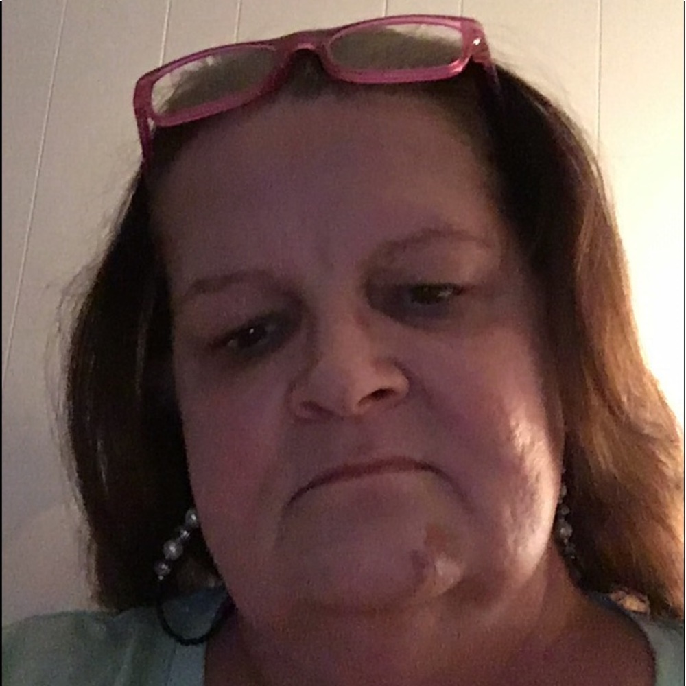 Meet your Posher, Tina